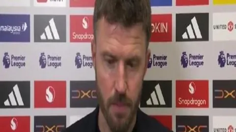 埃弗顿新球场建设工地事故致26岁工人遇难，工程暂停